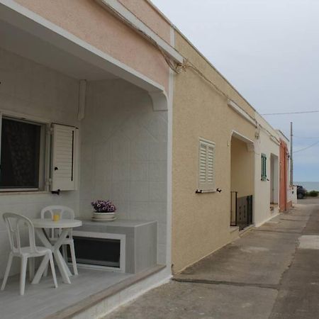Casa Vacanza Nelle Maldive Del Salento ตอร์เรวาโด ภายนอก รูปภาพ
